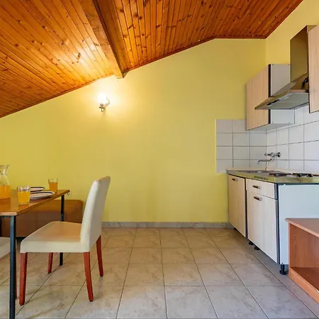 Apartamento Gorgeous In With Wifi